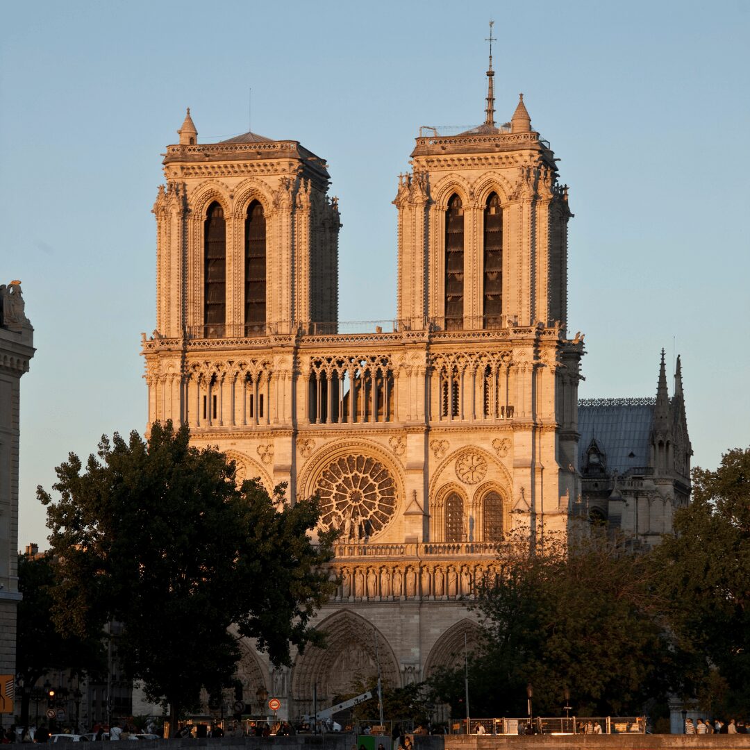 Notre Dame de Paris: Daily Opening Hours & Mass Schedule